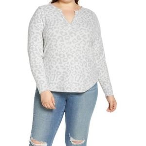 Socialite Curve Cozy Split Neck Long Sleeve cheetah Print Blouse 1X